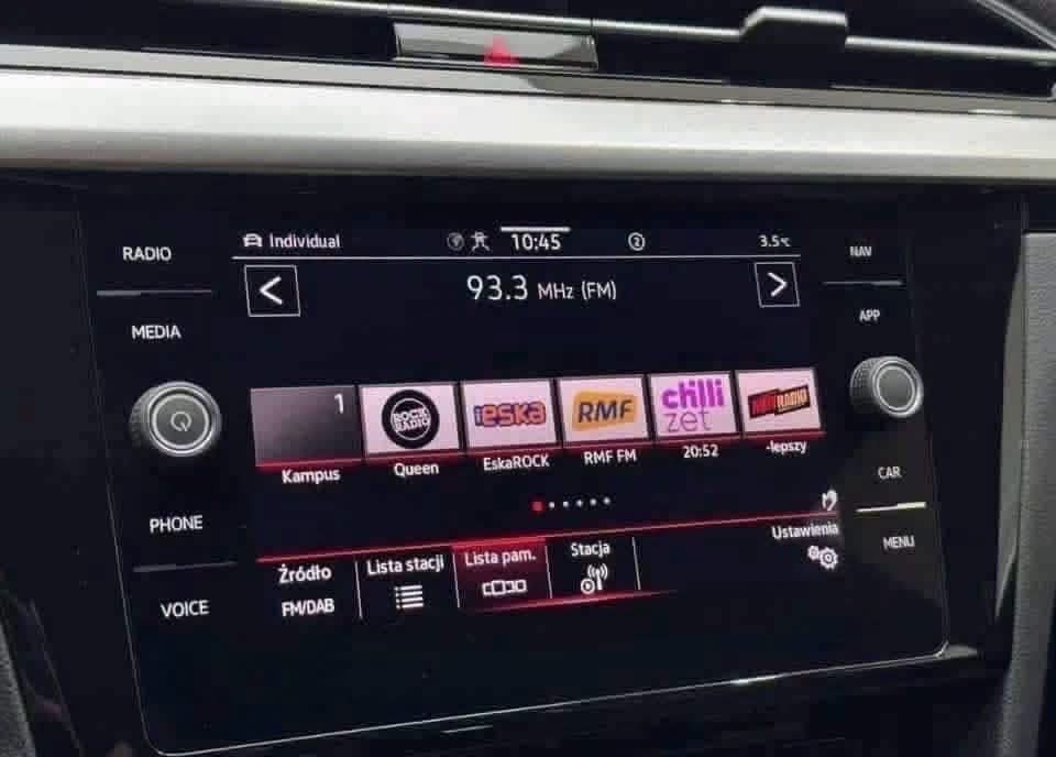 Volkswagen Arteon R-Line - image 23