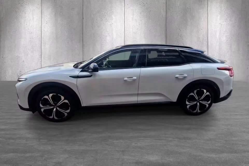 Citroën C5 X Hybride Rechargeable 225 Shine - image 2