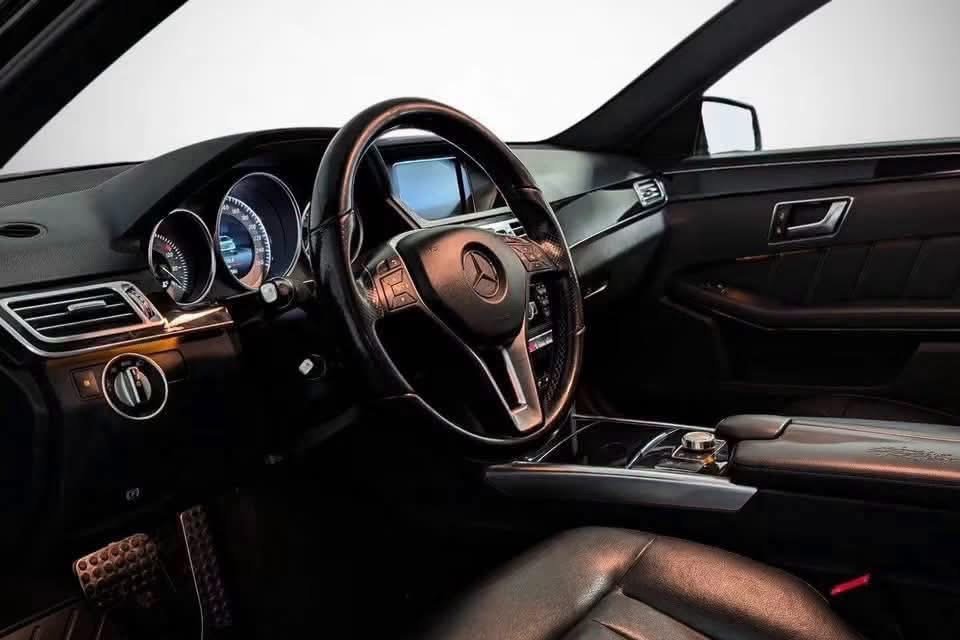 Mercedes-Benz E 220 CDI Avantgarde - image 9