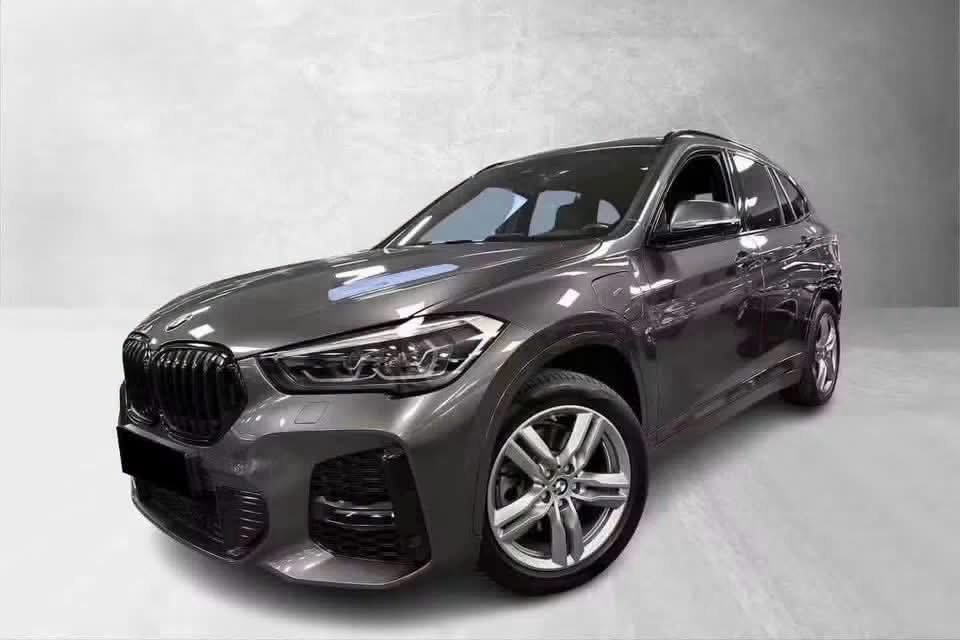 BMW X1 xDrive25e M Sport - image 4