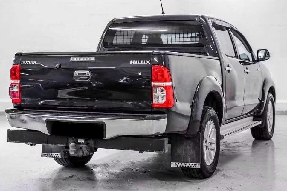 Toyota Hilux 3.0 D - image 5