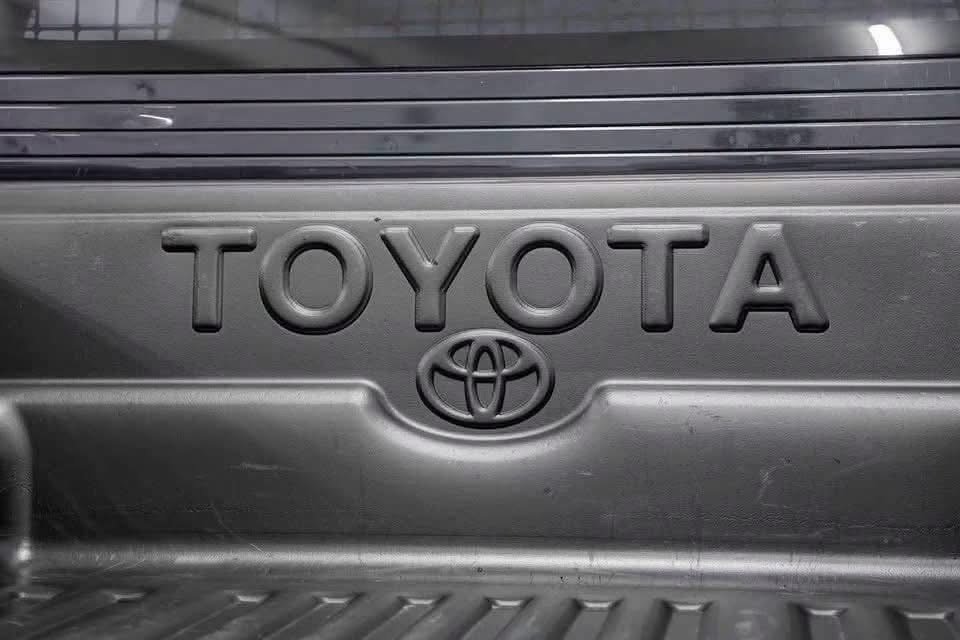 Toyota Hilux 3.0 D - image 26