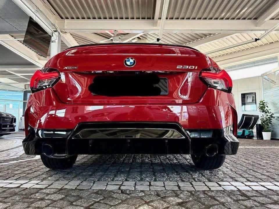 BMW 230i M Sport xDrive - image 2