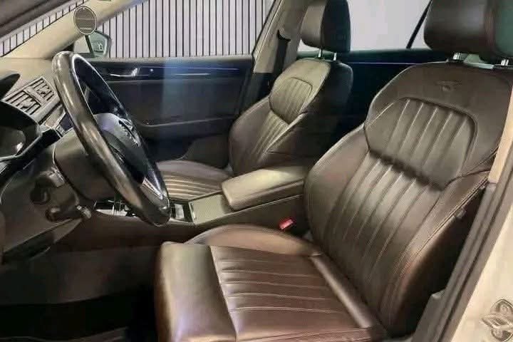 Škoda Superb L&K 2.0 TDI 190 ch 4x4 - image 11
