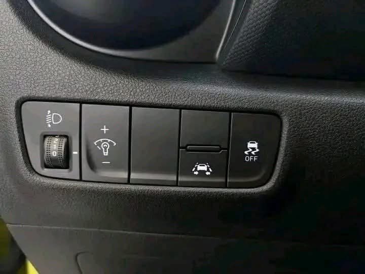 HYUNDAI KONA 1.0 T-GDi - image 16