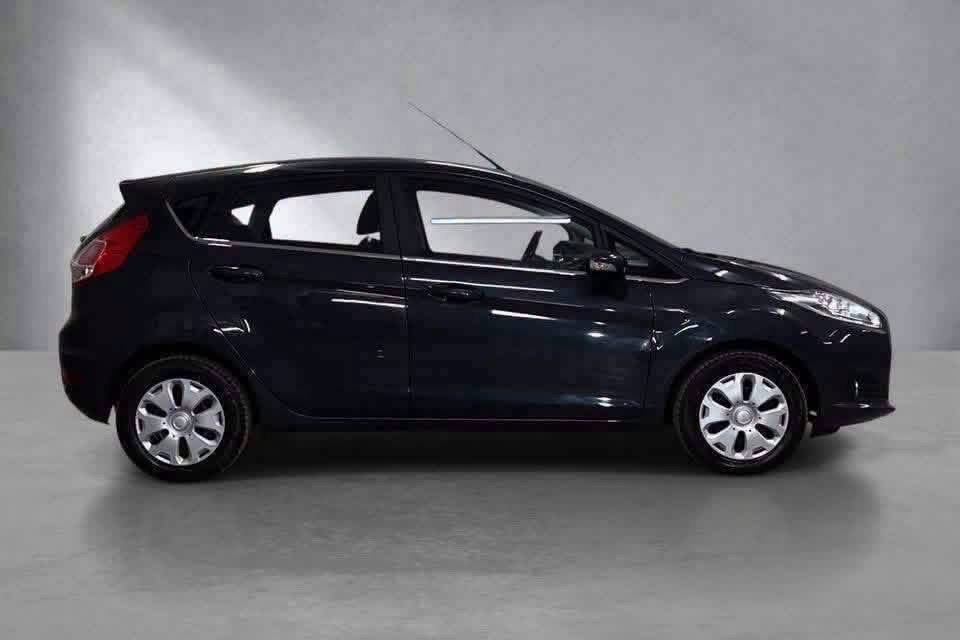 Ford Fiesta 1.0 - image 7