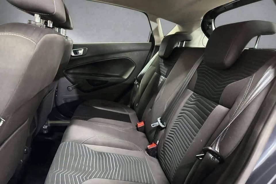 Ford Fiesta 1.0 - image 14