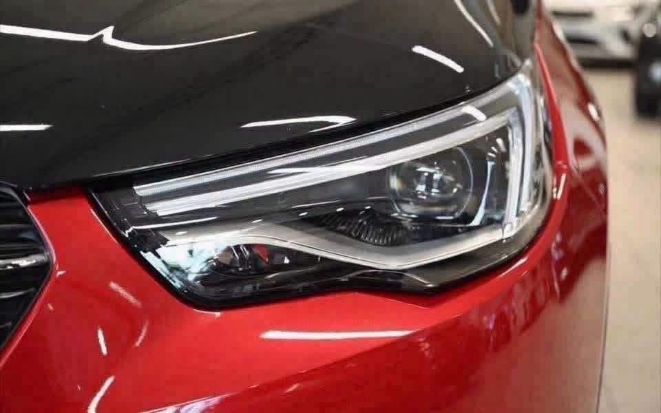 Opel Grandland X Ultimate Hybrid 4x4 - image 7